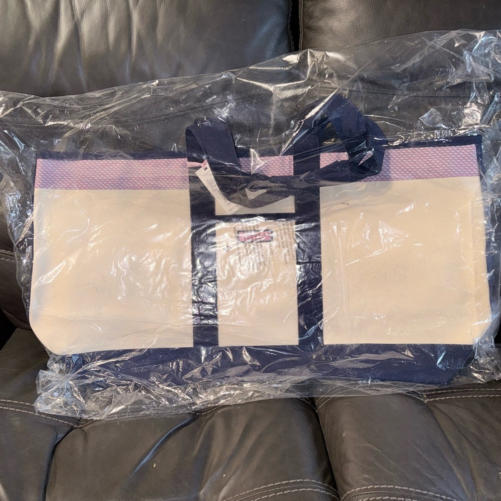 Vineyard Vines Navy and Pink Tote Bag